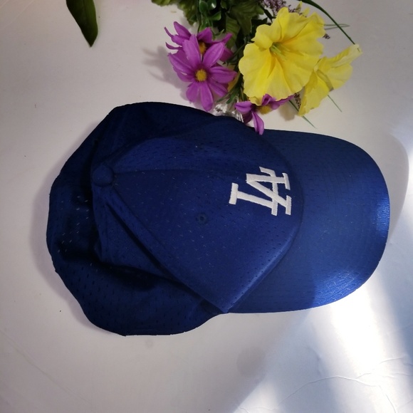 Vintage LA Dodgers Hat Velcro Closure - Picture 2 of 8